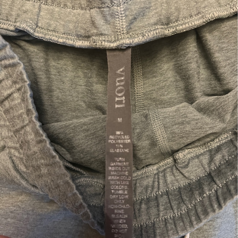 Vuori Performance Jogger - Size M (EUC) - Picture 8 of 9